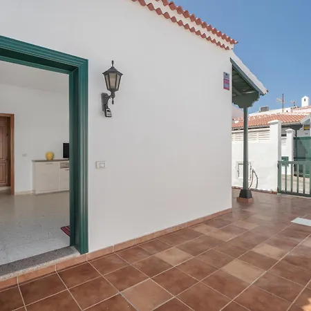 Annie - Traquilo Y Cerca Del Mar - * Abades (Tenerife)